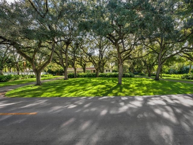 Продажа дома по адресу 7301 Ponce De Leon Rd - фото 7439771