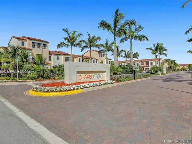 Дом в аренду по адресу 20945 NW 1st Dr 20945 - фото 7445429