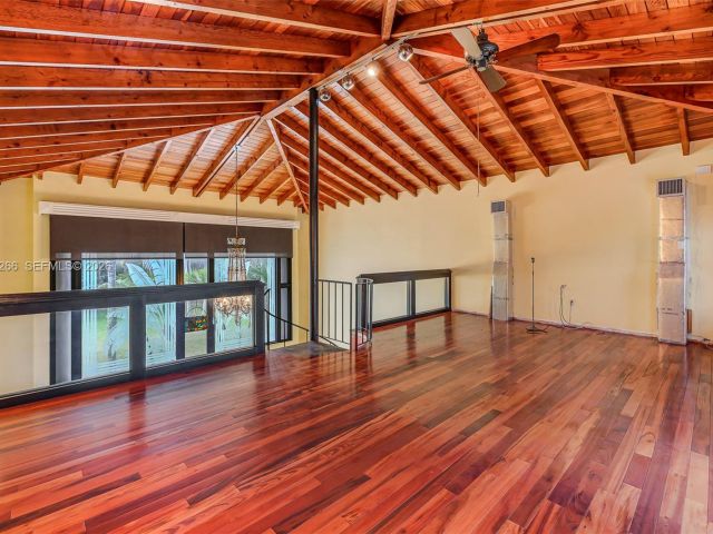 Продажа дома по адресу 18975 SW 224th St - фото 7443852