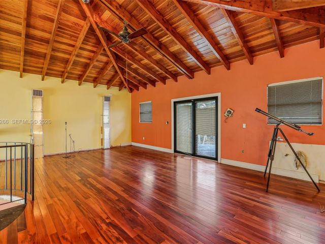 Продажа дома по адресу 18975 SW 224th St - фото 7443853