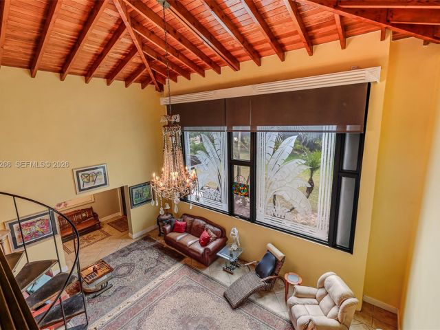 Продажа дома по адресу 18975 SW 224th St - фото 7443854