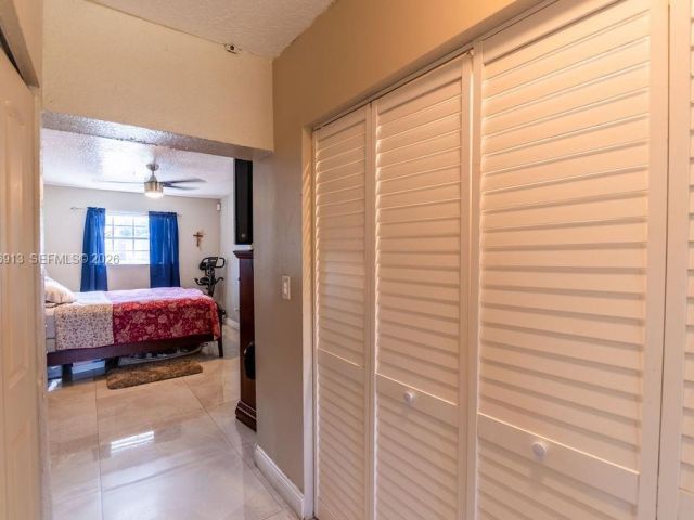 Продажа дома по адресу 6101 Flagler St - фото 7439965