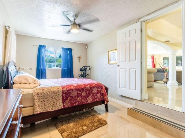 Продажа дома по адресу 6101 Flagler St - фото 7439967