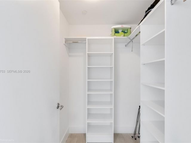 Продажа квартиры #R2204 - фото 7512860