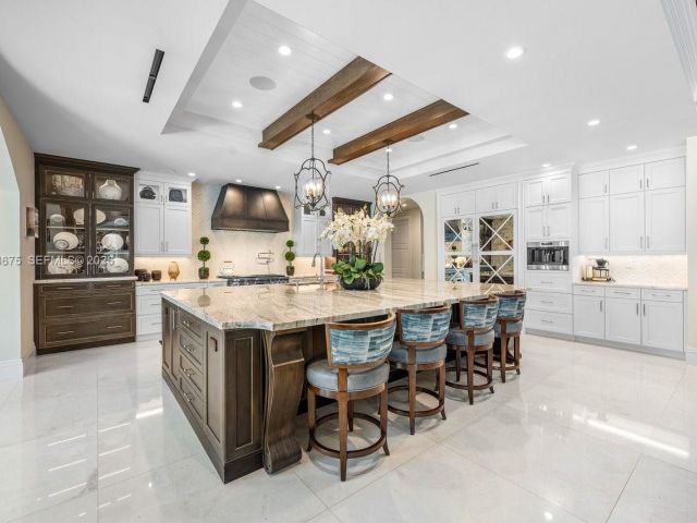 Продажа дома по адресу 633 Isle Of Palms Dr - фото 7482439