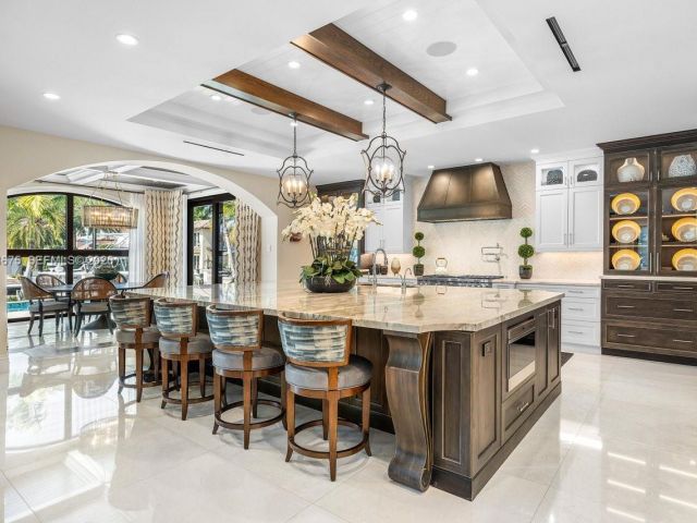 Продажа дома по адресу 633 Isle Of Palms Dr - фото 7482440