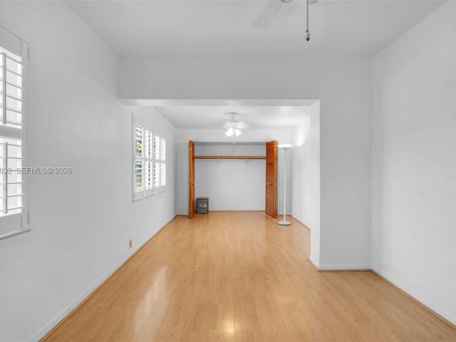 Продажа дома по адресу 1763 NE 180th St - фото 7441184