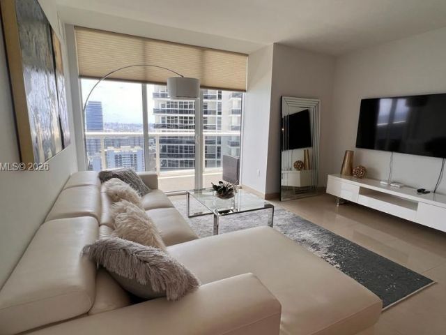 Квартира в аренду номер3404 - фото 7442842