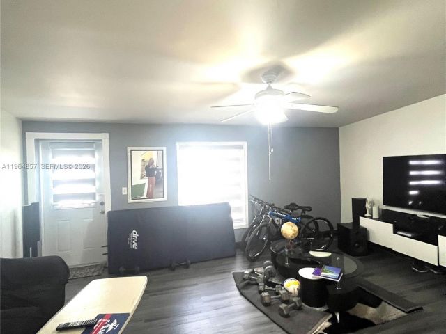 Продажа дома по адресу 12271 SW 187th St - фото 7441438