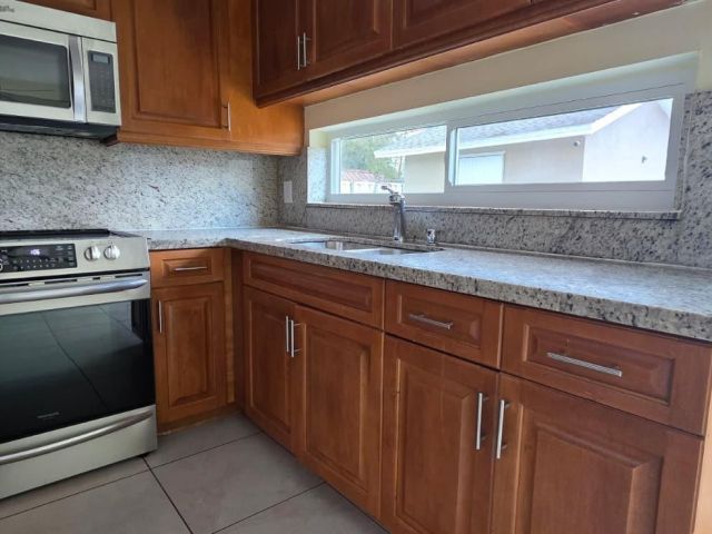 Дом в аренду по адресу 5900 Atlanta St - фото 7472242