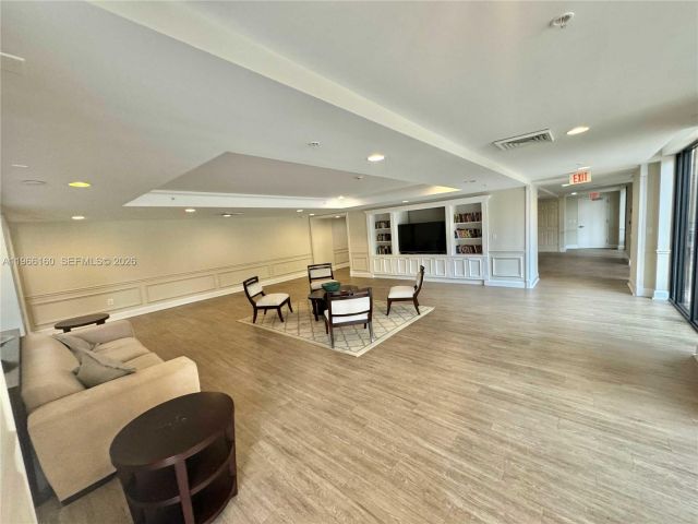 Продажа квартиры #831 - фото 7444127