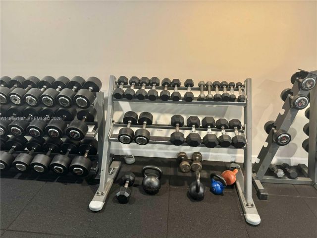 Продажа квартиры #831 - фото 7444135