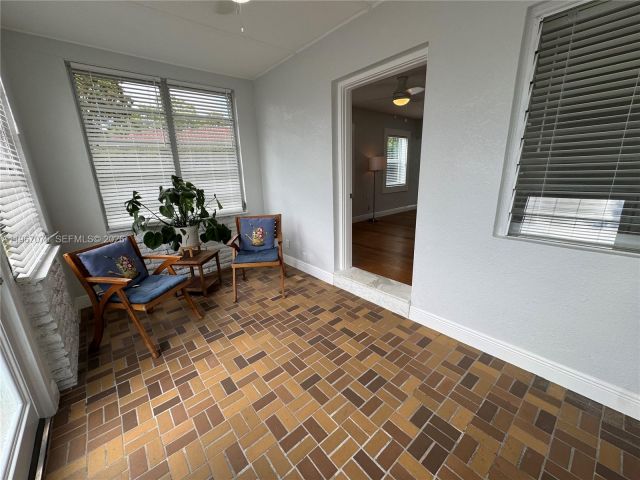 Дом в аренду по адресу 51 Montilla Ave - фото 7525480