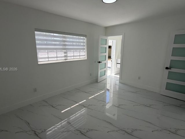 Продажа дома по адресу 9620 SW 9th Ter - фото 7441482