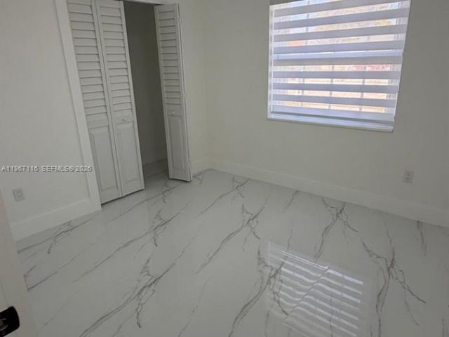 Продажа дома по адресу 9620 SW 9th Ter - фото 7441484