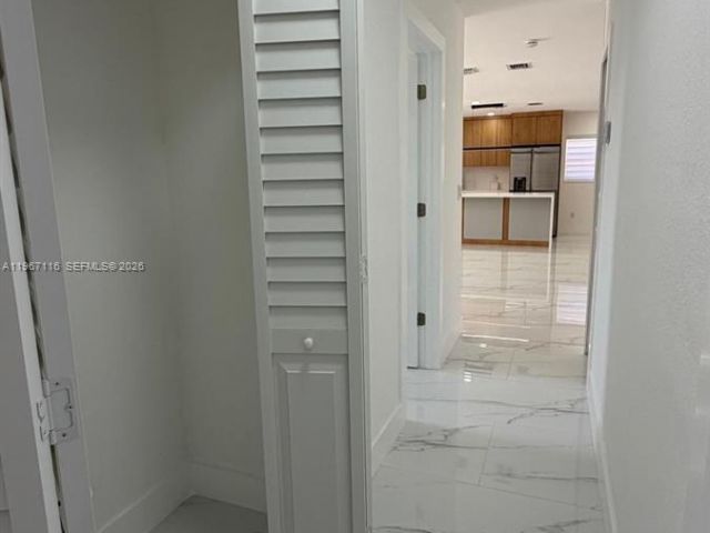 Продажа дома по адресу 9620 SW 9th Ter - фото 7441485