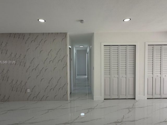 Продажа дома по адресу 9620 SW 9th Ter - фото 7441486