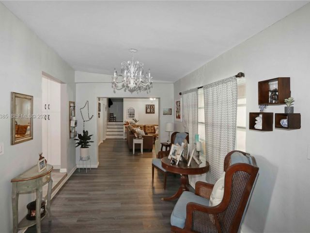 Продажа дома по адресу 1221 SW 74th Ct - фото 7441525