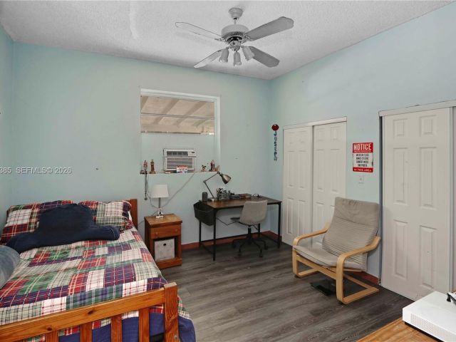 Продажа дома по адресу 1221 SW 74th Ct - фото 7441532