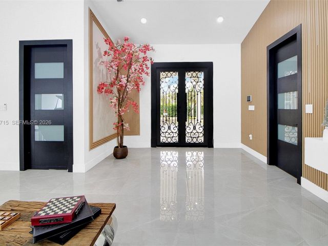 Продажа дома по адресу 2600 SW 128th Ave - фото 7441498