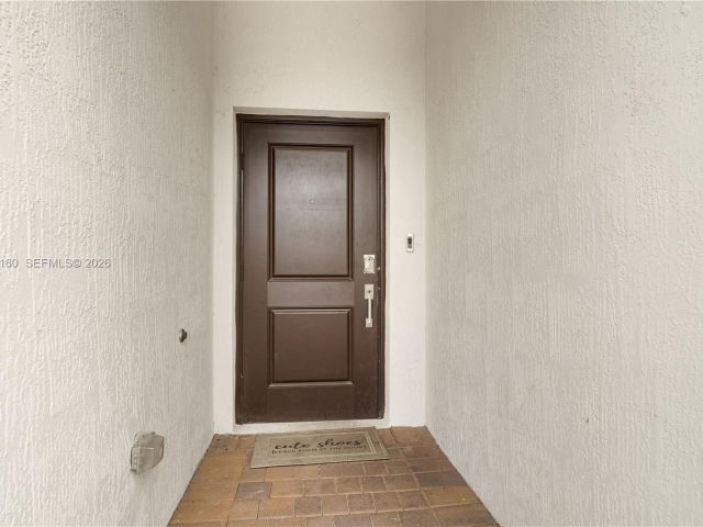 Продажа дома по адресу 12121 NW 23rd Ct - фото 7441457