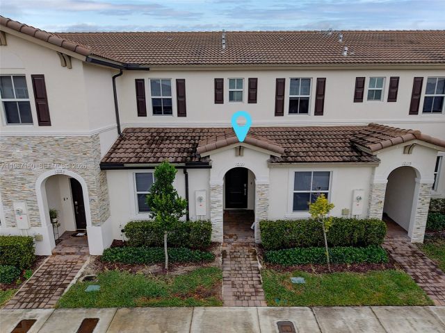 Продажа дома по адресу 12121 NW 23rd Ct - фото 7441458