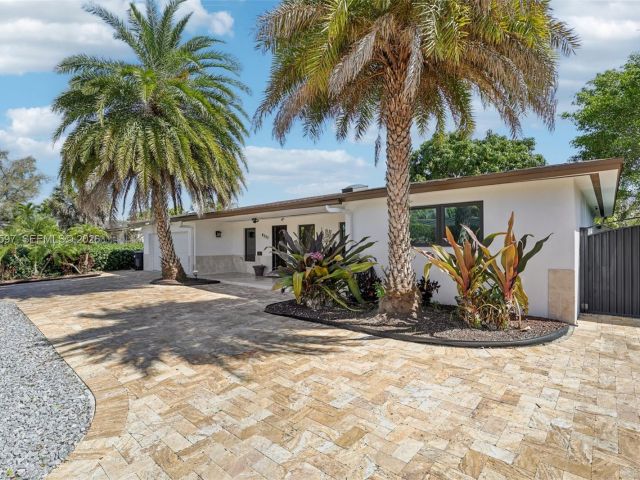 Продажа дома по адресу 8333 SW 144th Ct - фото 7441538