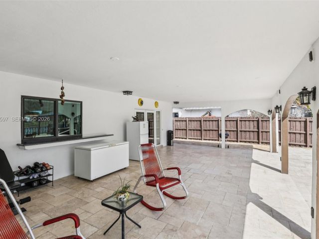 Продажа дома по адресу 8333 SW 144th Ct - фото 7441550