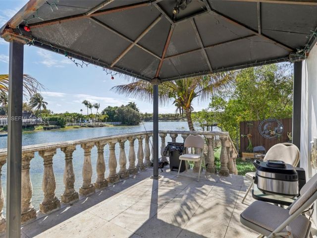 Продажа дома по адресу 8333 SW 144th Ct - фото 7441552