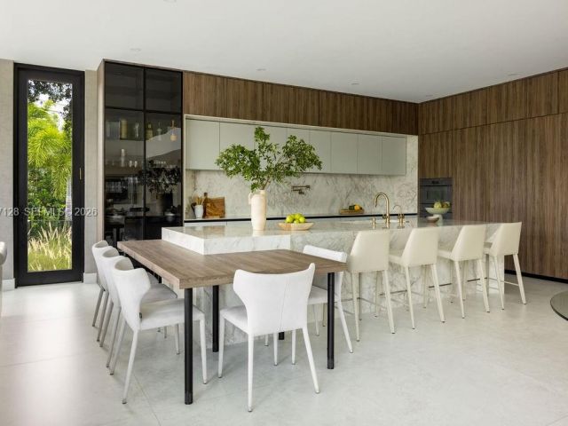 Дом в аренду по адресу 1102 Washington St - фото 7462171