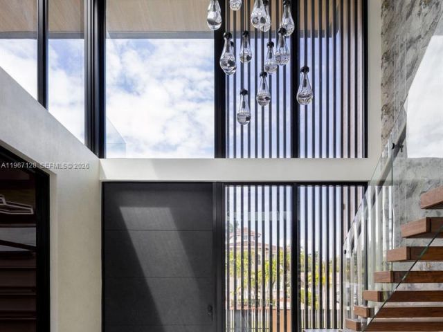 Дом в аренду по адресу 1102 Washington St - фото 7462173