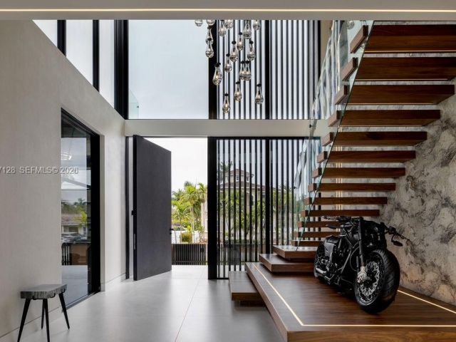 Дом в аренду по адресу 1102 Washington St - фото 7462174