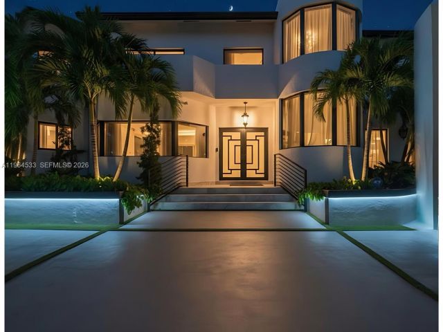 Продажа дома по адресу 6180 Pine Tree Dr - фото 7440334