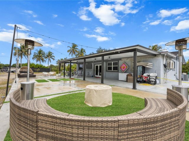 Продажа дома по адресу 33300 SW 212th Ave - фото 7442691