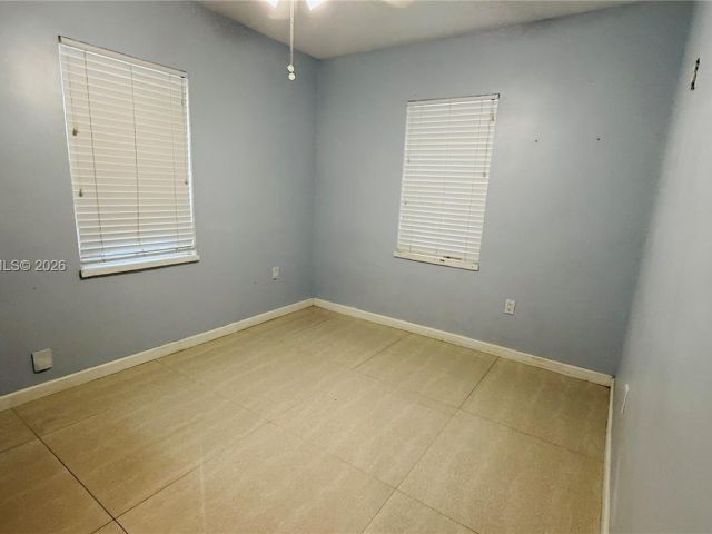 Дом в аренду по адресу 2318 Washington St - фото 7449253