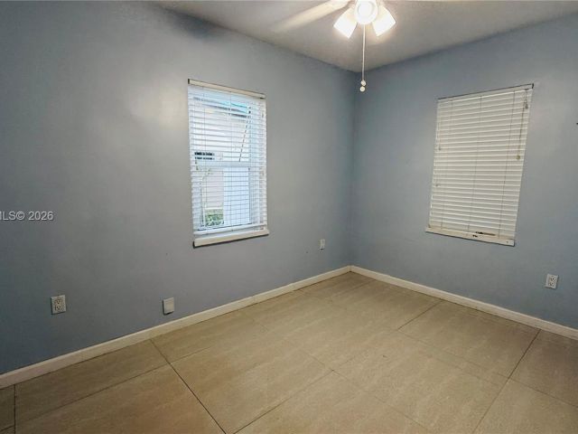 Дом в аренду по адресу 2318 Washington St - фото 7449255