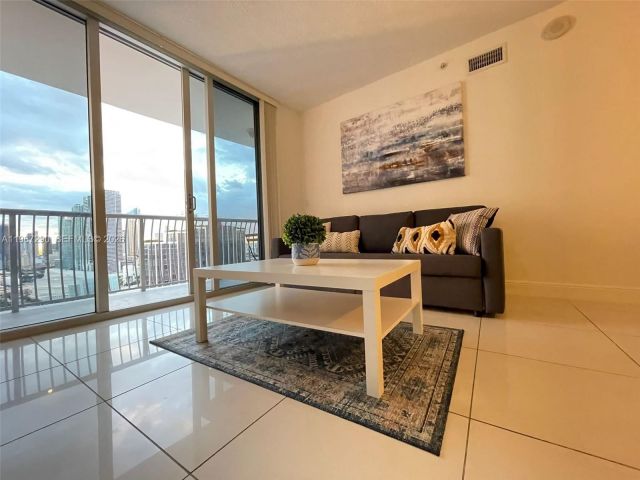 Продажа квартиры #2710 - фото 7447775