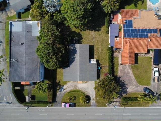 Продажа дома по адресу 11600 NE 6th Ave - фото 7445360