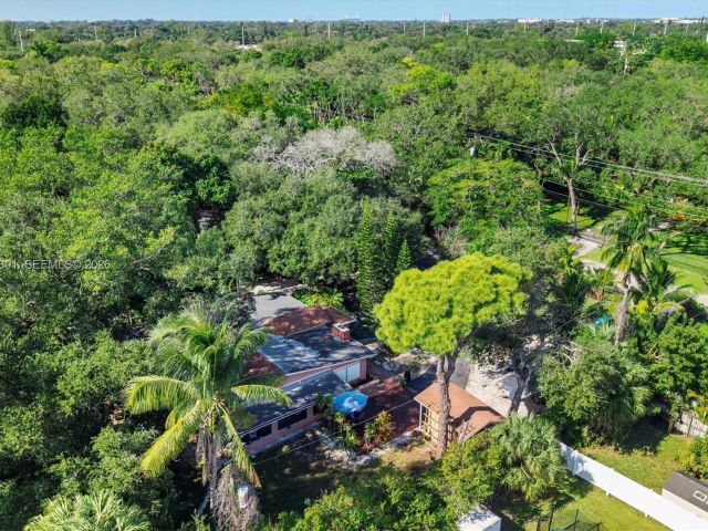 Продажа дома по адресу 1760 NE 144th St - фото 7442731