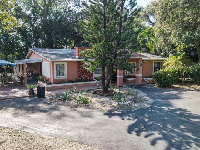 Продажа дома по адресу 1760 NE 144th St - фото 7442733