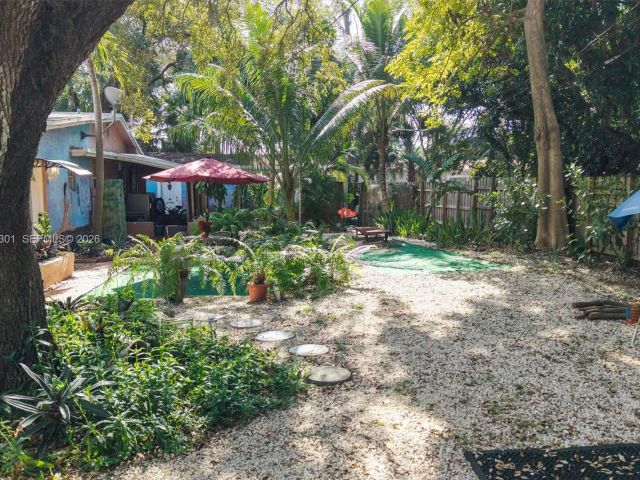 Продажа дома по адресу 1760 NE 144th St - фото 7442737