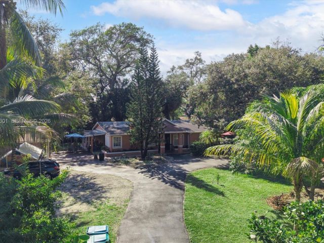 Продажа дома по адресу 1760 NE 144th St - фото 7442738