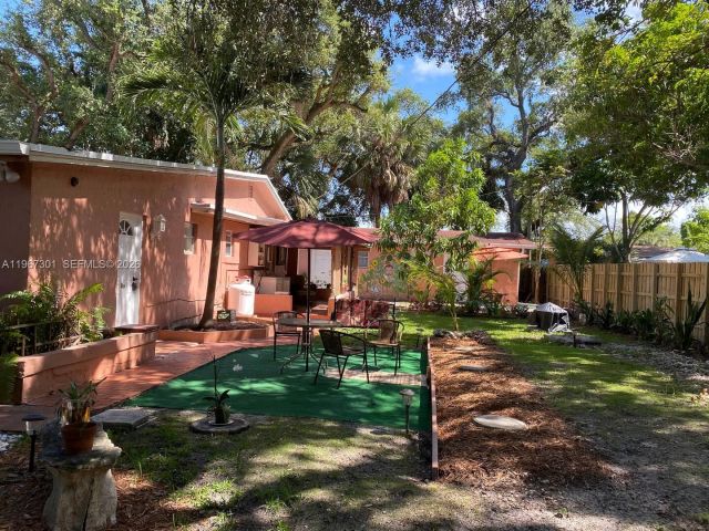 Продажа дома по адресу 1760 NE 144th St - фото 7442742