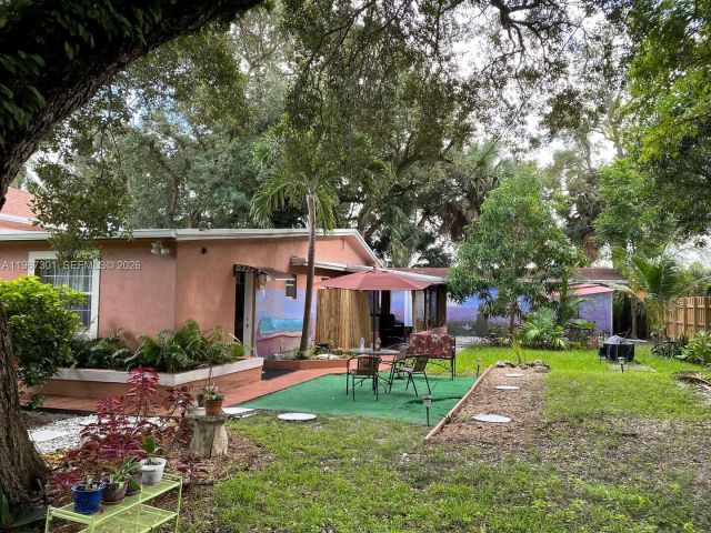 Продажа дома по адресу 1760 NE 144th St - фото 7442743