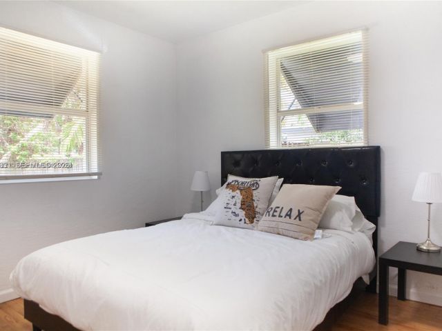 Продажа дома по адресу 1821 Harding St - фото 7442928