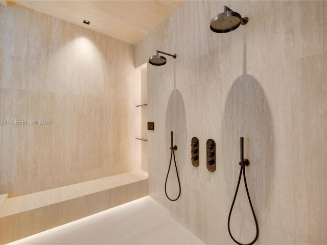 Продажа дома по адресу 3210 Coacoochee St - фото 7449413