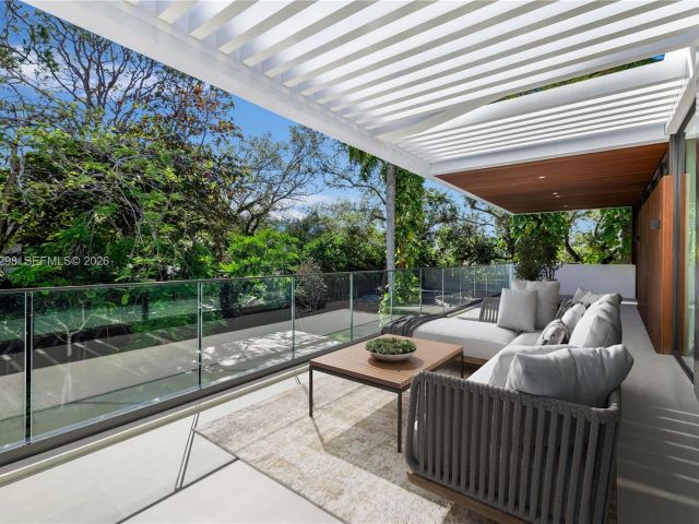 Продажа дома по адресу 3210 Coacoochee St - фото 7449415