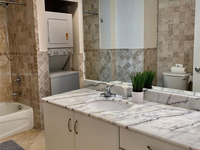 Продажа квартиры #4217 - фото 7446685