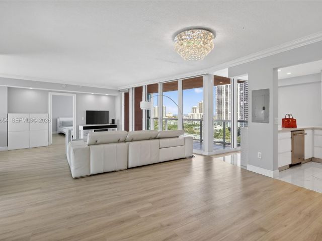 Продажа квартиры #1501 - фото 7503265