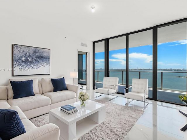 Продажа квартиры #1806 - фото 7444589